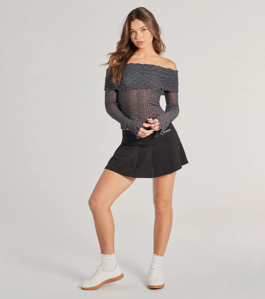 2000s Classic Off-The-Shoulder Texture Crop Top