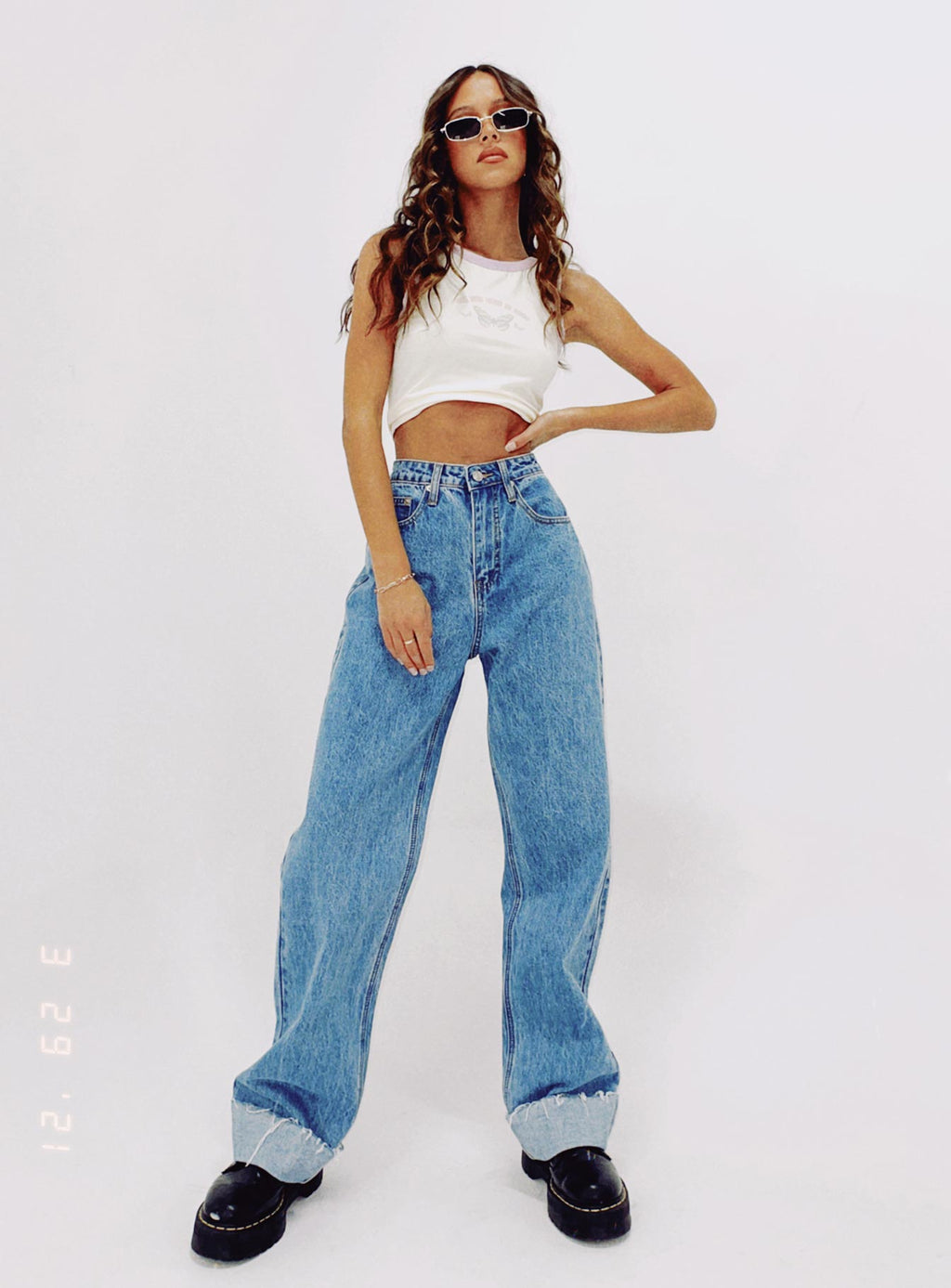 Ollie Straight Leg Jean Mid Wash Denim